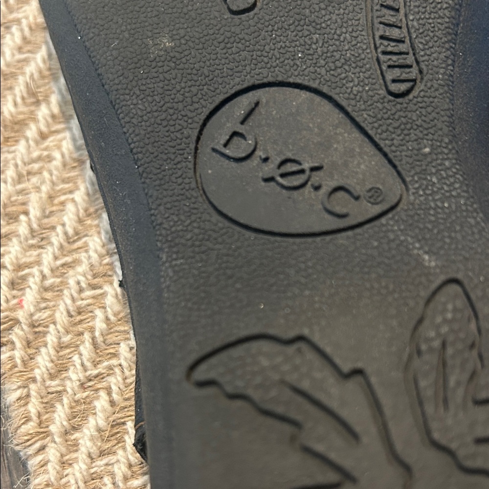 B.O.C. Born Women’s Black Strappy Comfort Sandals Size 9 - Picture 5 of 10